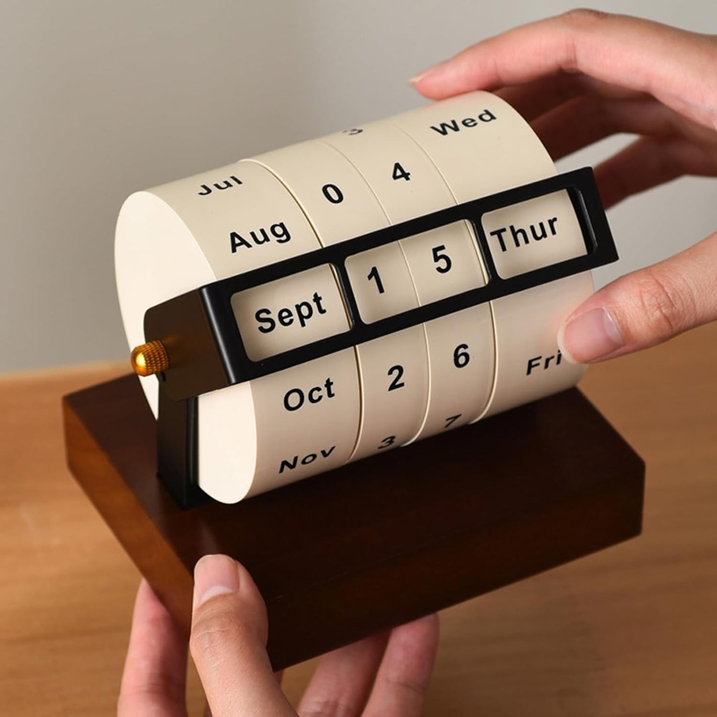 Perpetual Calendar Desk Ornament